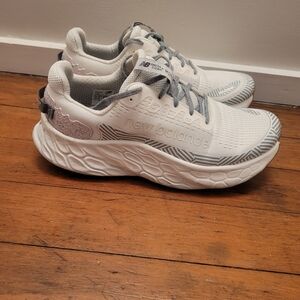 New Balance More Trail